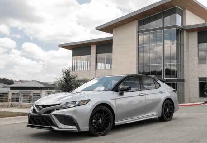 LUVA GROUP CORP premium rental car